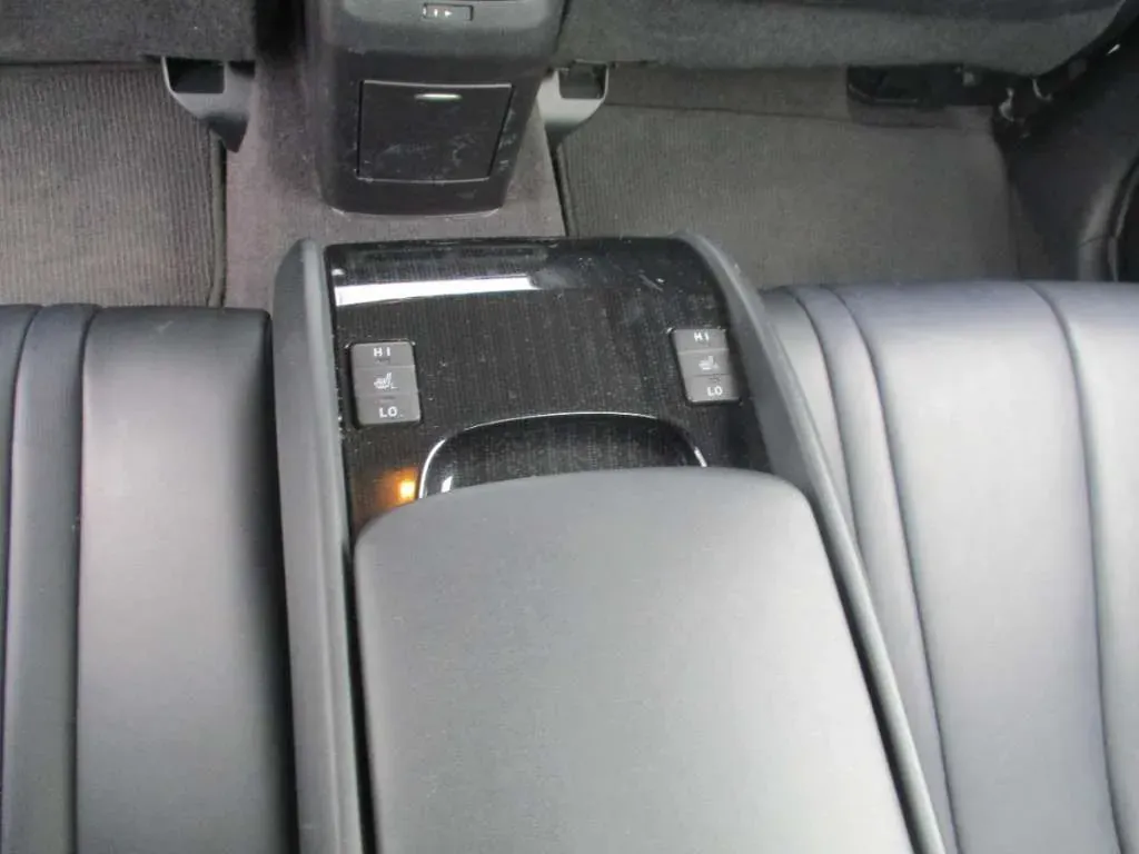Toyota Mirai 2016 photo 3