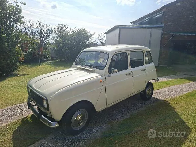 Renault 4