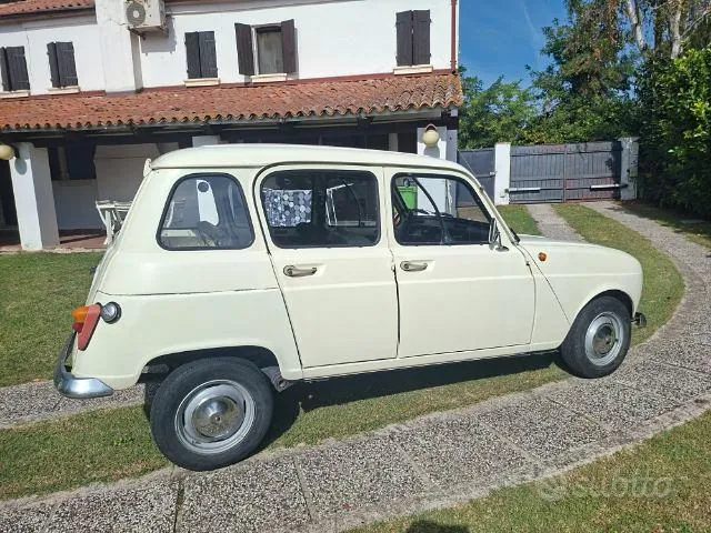 Renault 4 1976 photo 4