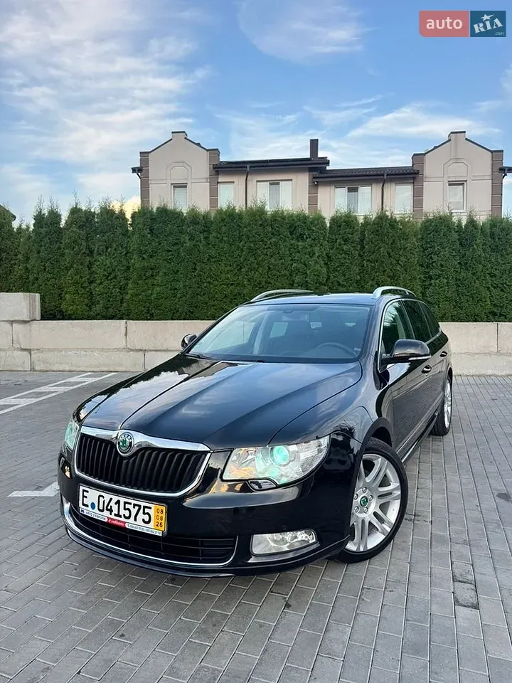Skoda Superb 2013 photo 3