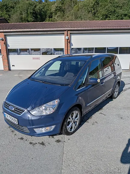 Ford Galaxy 2012 photo 2