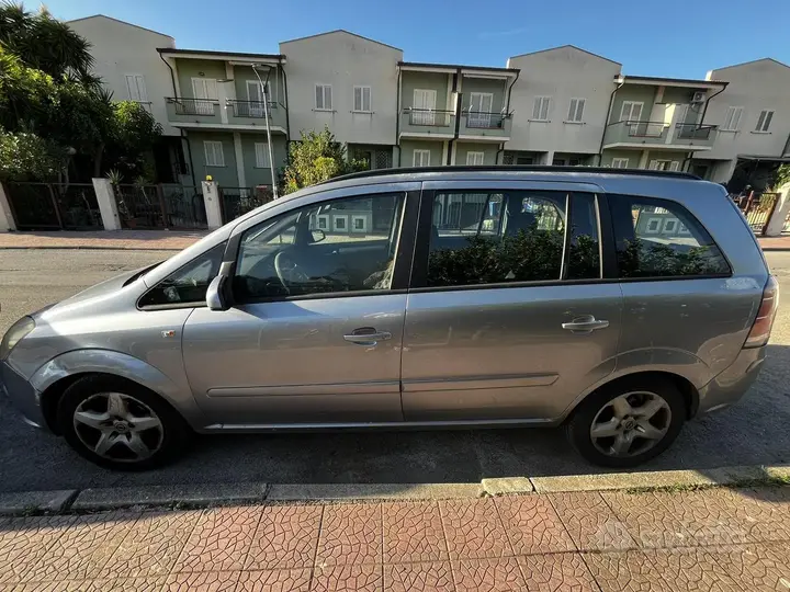 Opel Zafira 2008 photo 3