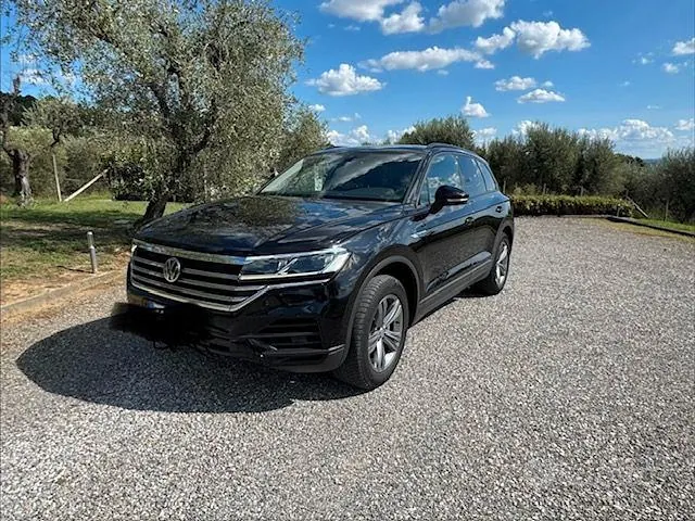 Volkswagen Touareg 2019 photo 3