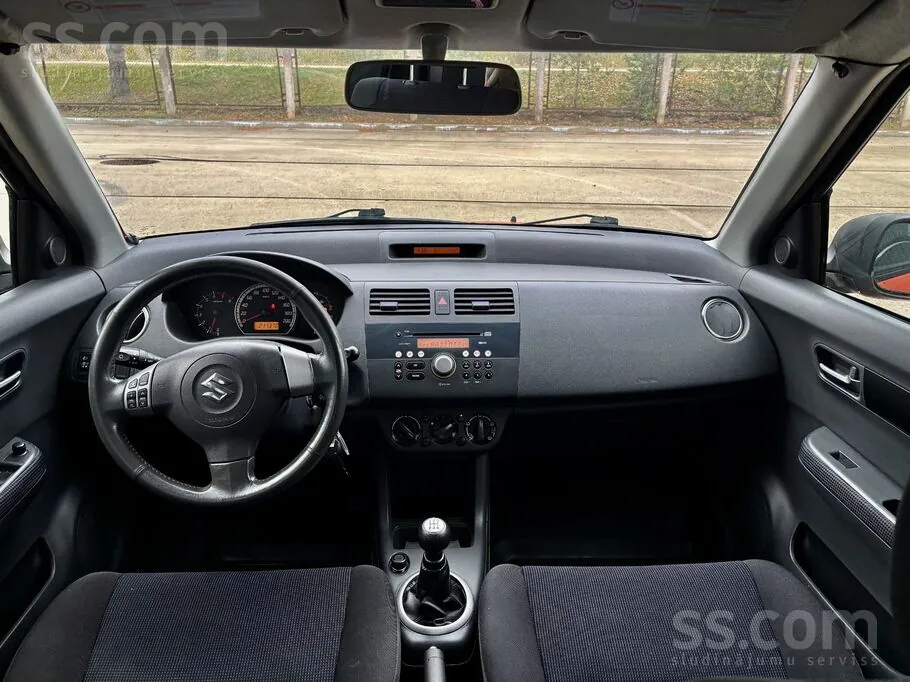 Suzuki Swift 2006 photo 5