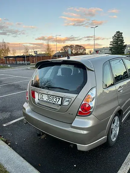 Suzuki Liana 2006 photo 3