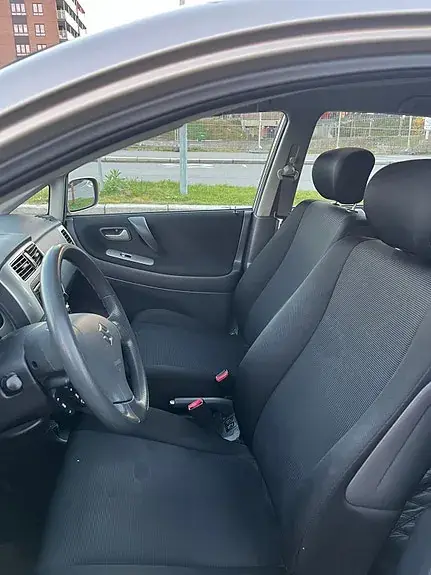 Suzuki Liana 2006 photo 4