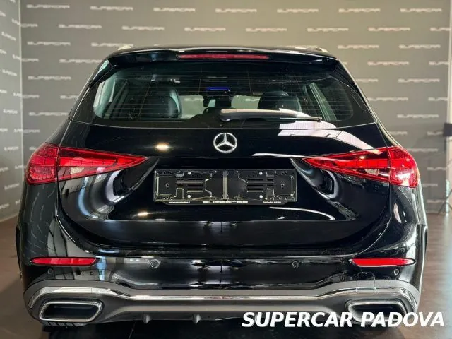 Mercedes-Benz C-Class 2024 photo 4