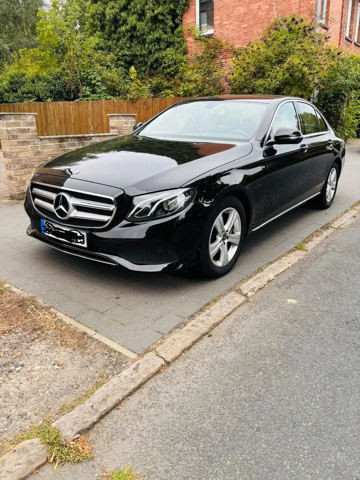 Mercedes-Benz E
