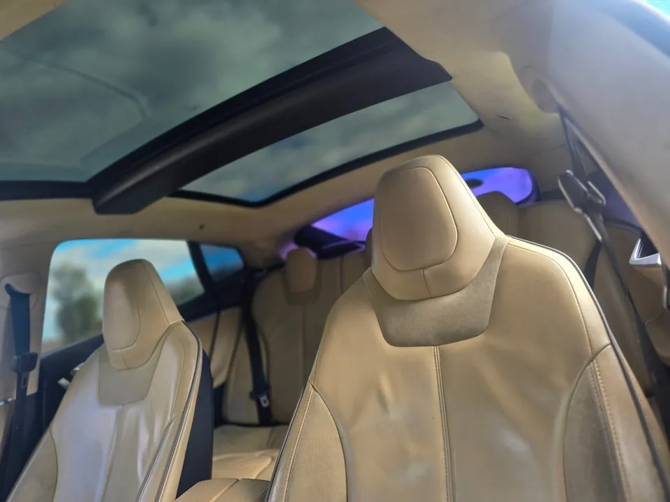 Tesla Model S 2013 photo 4