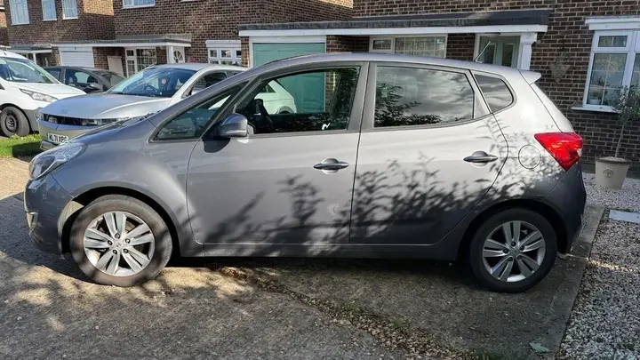 Hyundai Ix20 2013 photo 3