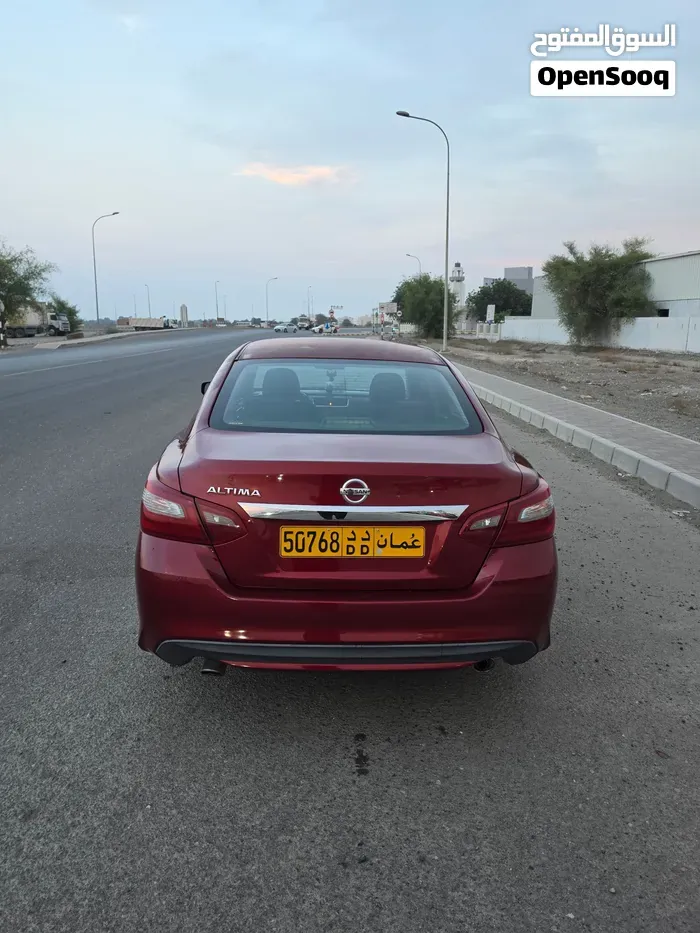 Nissan Altima 2018 photo 4