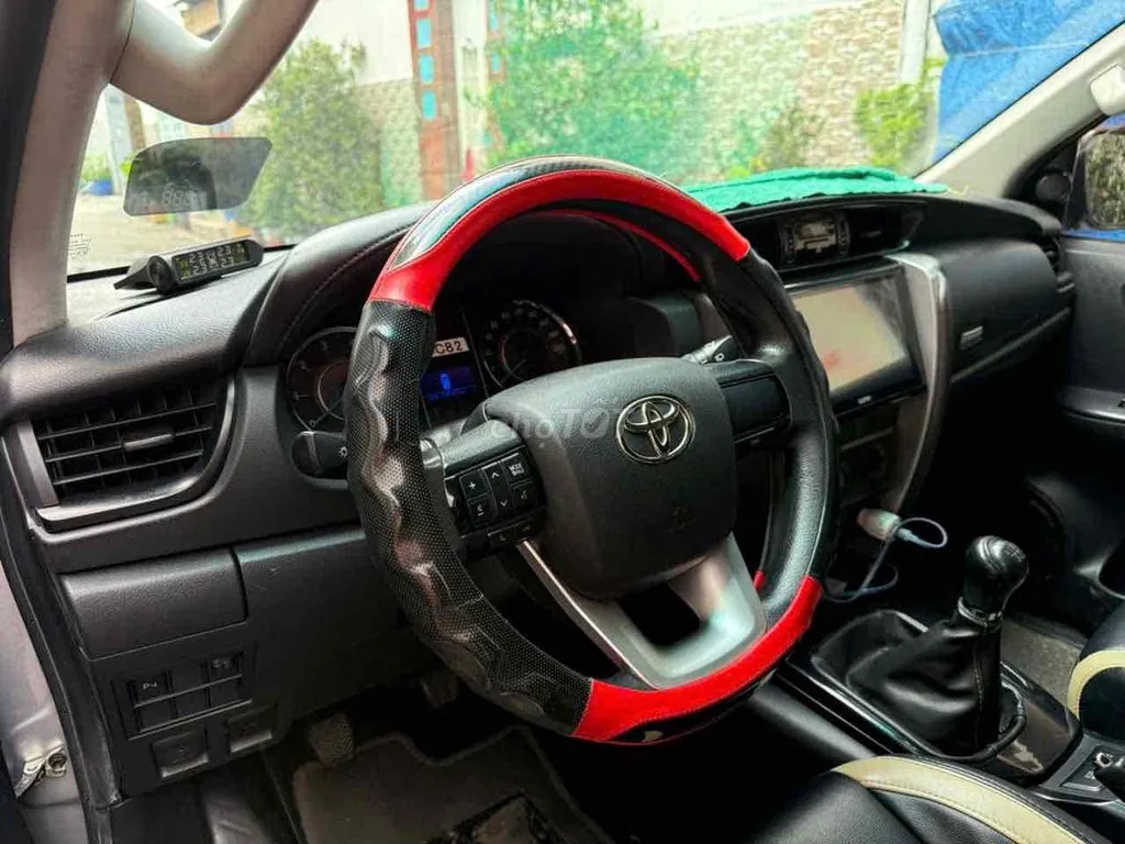 Toyota Fortuner 2018 photo 5