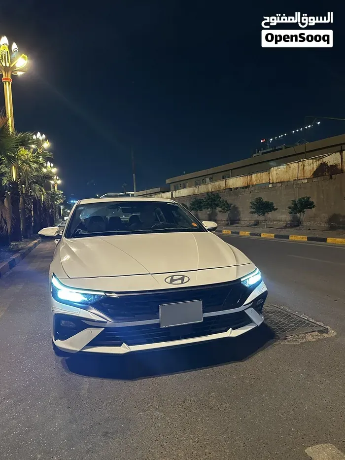 Hyundai Elantra 2024 photo 2
