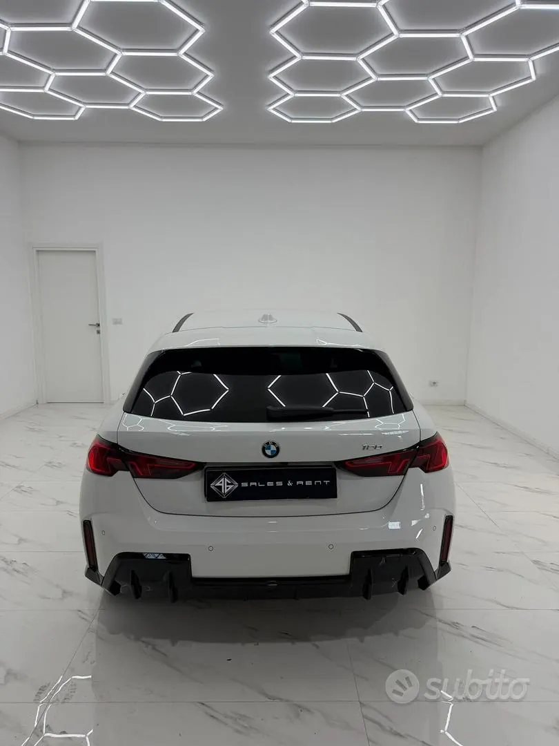 BMW 120 2025 photo 5