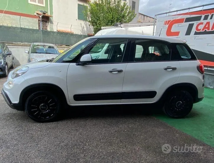 Fiat 500L 2022 photo 2