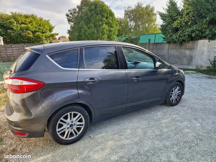 Ford Grand C-Max 2015 photo 2