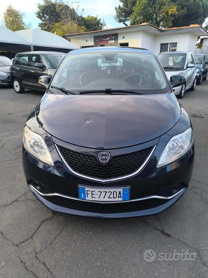 Lancia Ypsilon 2016 photo 2