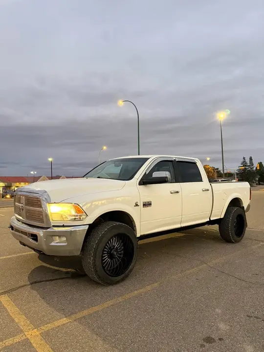 Dodge Ram 3500 2011 photo 5