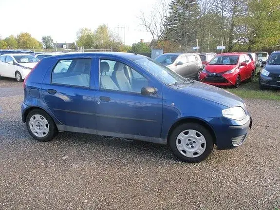 Fiat Punto 2004 photo 3