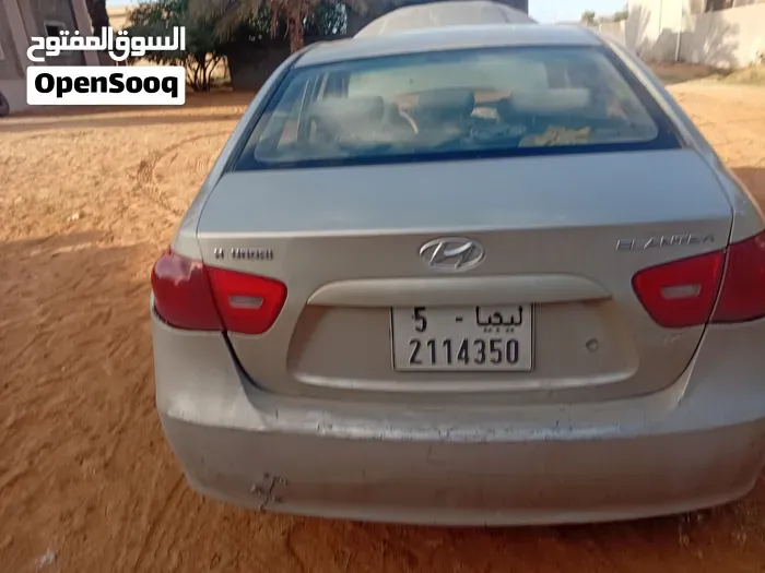 Hyundai Avante 2009 photo 4