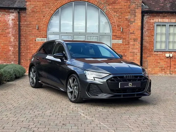 Audi A3 2025 photo 3