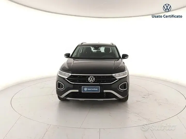 Volkswagen T-Roc 2024 photo 2