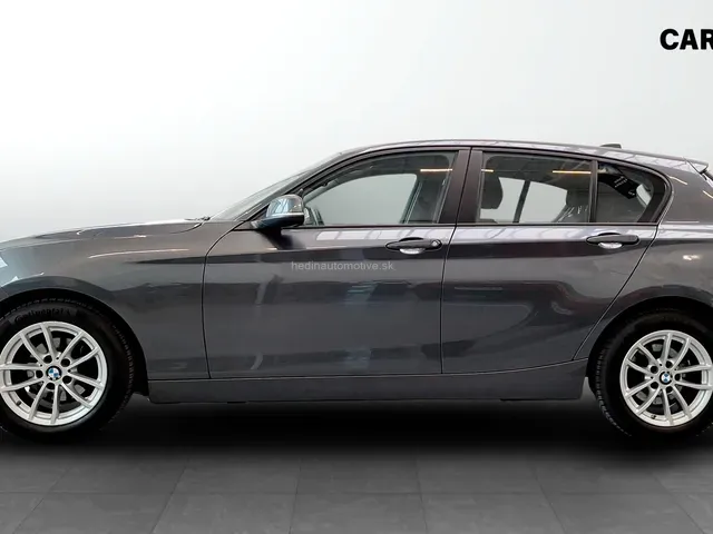 BMW 118I 2017 photo 3