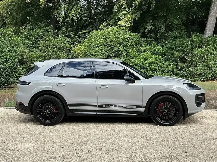 Porsche Cayenne 2024 photo 4