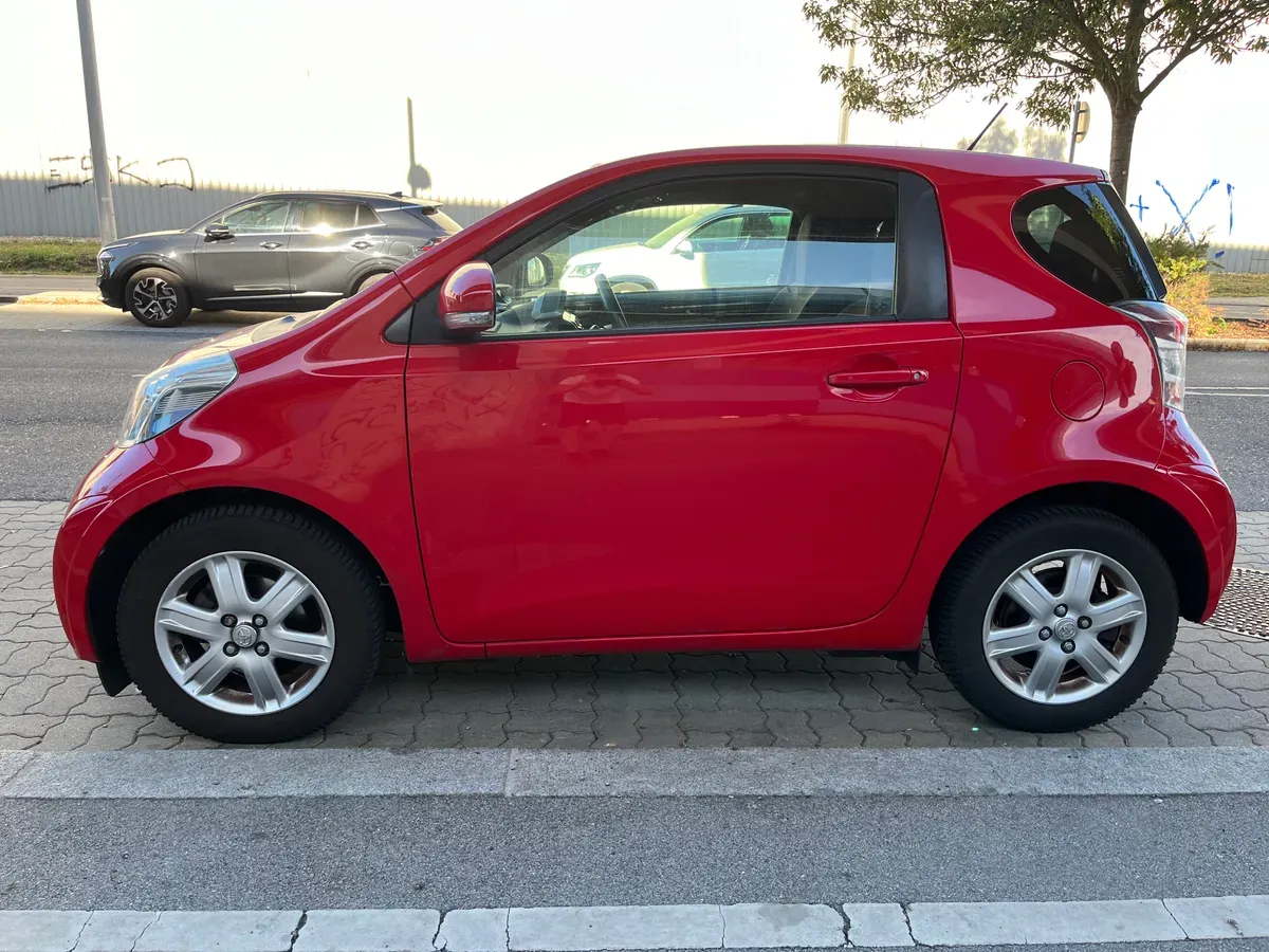 Toyota Iq