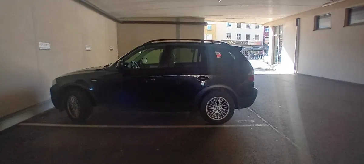 BMW X3 2010 photo 2