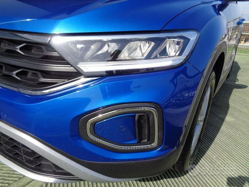 Volkswagen T-Roc 2023 photo 5