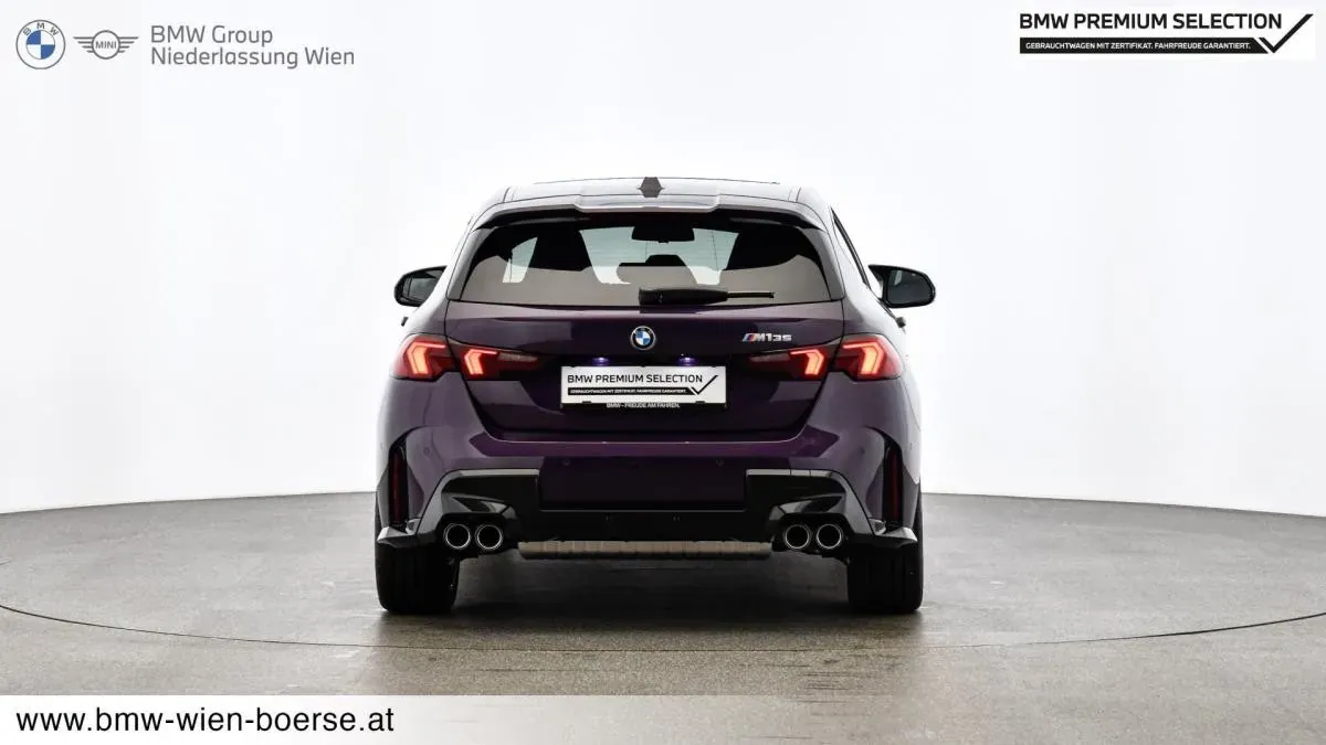 BMW 1 Series 2024 photo 2