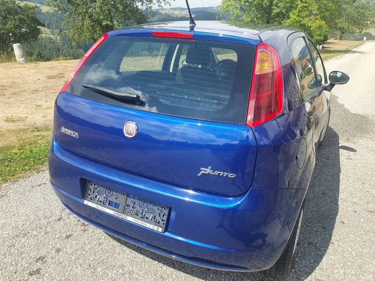 Fiat Punto 2009 photo 3