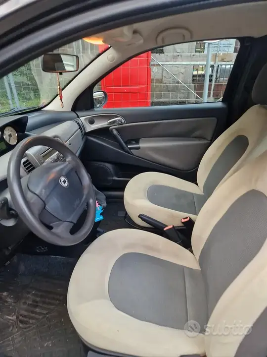 Lancia Ypsilon 2006 photo 2