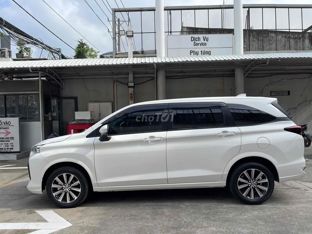 Toyota Avanza 2025 photo 4