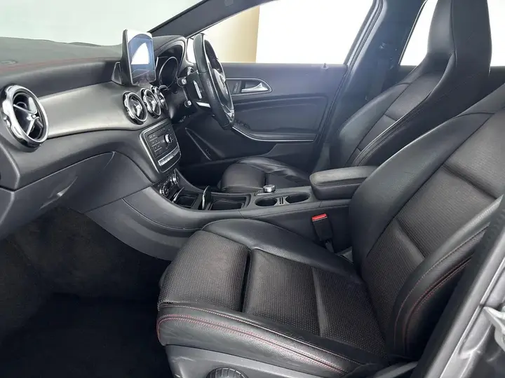 Mercedes-Benz Gla 2018 photo 4