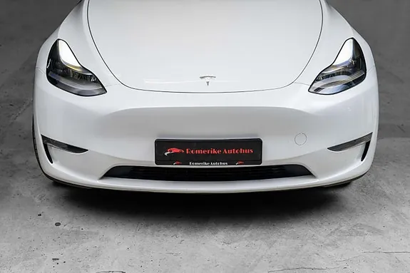 Tesla Model Y 2024 photo 4
