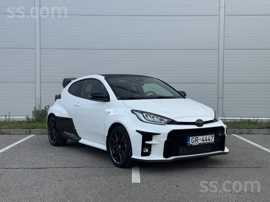 Toyota Yaris 2021 photo 2
