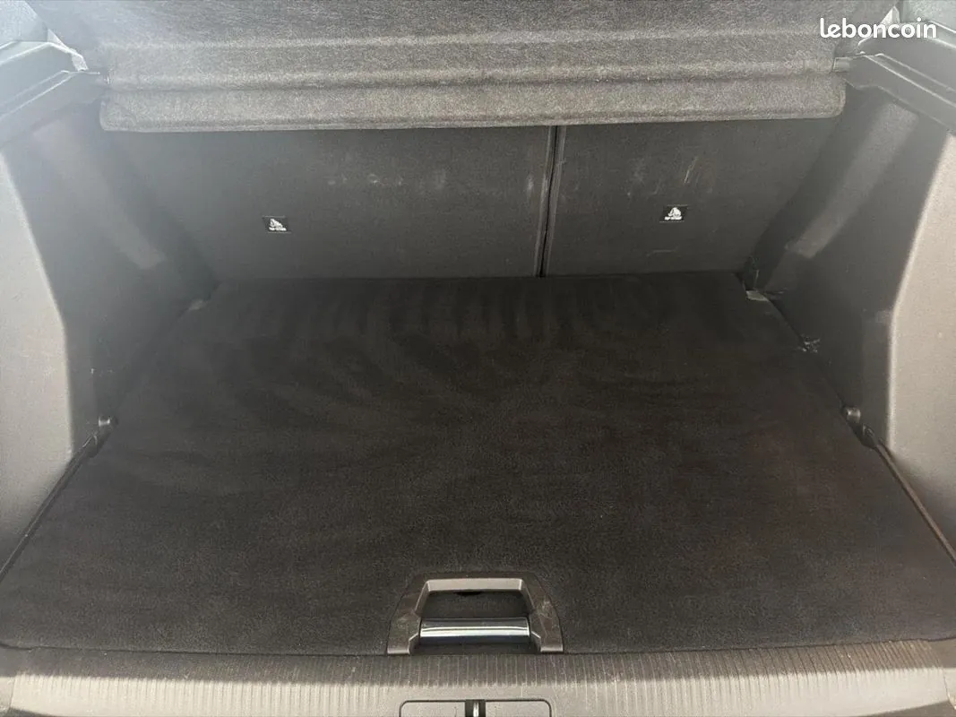 Peugeot 2008 2022 photo 4