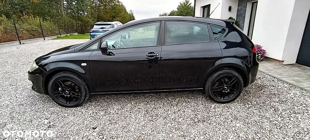 Seat Leon 2010 photo 3