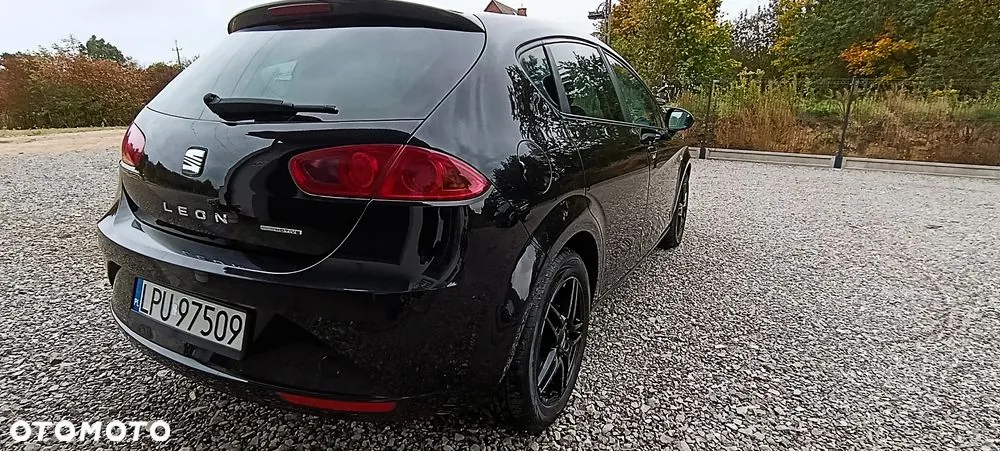 Seat Leon 2010 photo 5