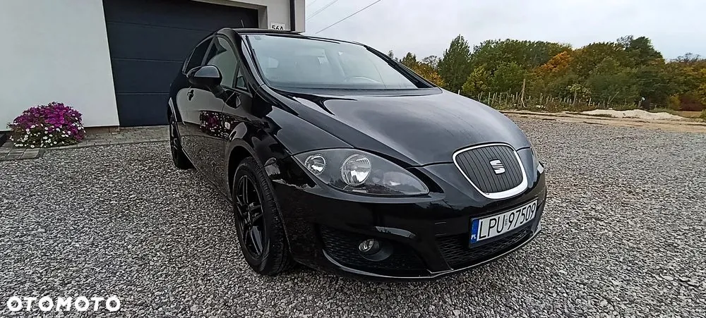 Seat Leon 2010 photo 2
