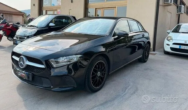 Mercedes-Benz A180D 2018 photo 2