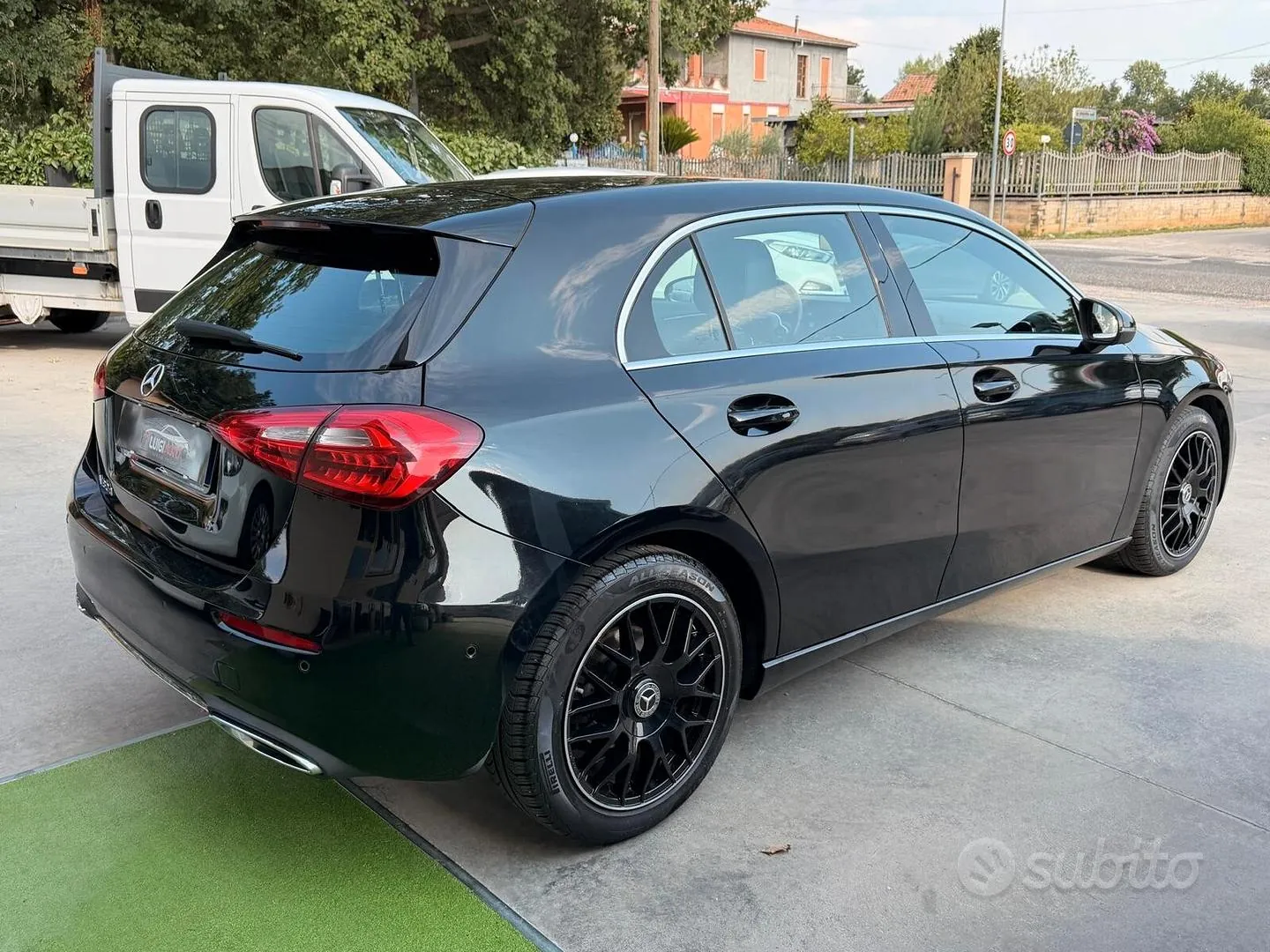 Mercedes-Benz A180D 2018 photo 4