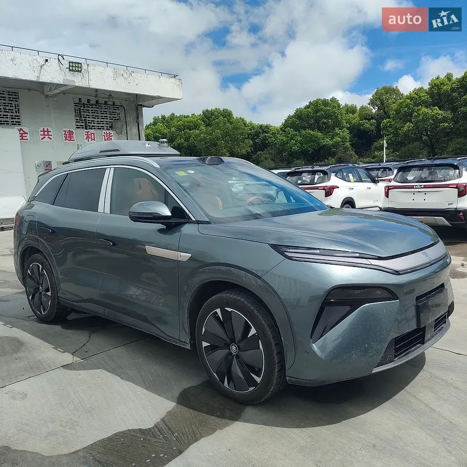 BYD Tang L 2025 photo 4