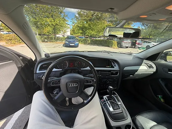Audi A4 2010 photo 5