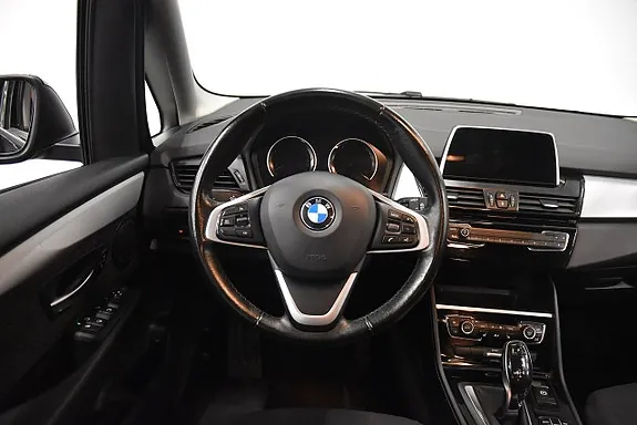 BMW 220D 2021 photo 2