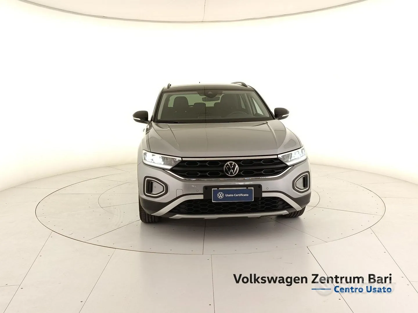 Volkswagen T-Roc 2023 photo 3