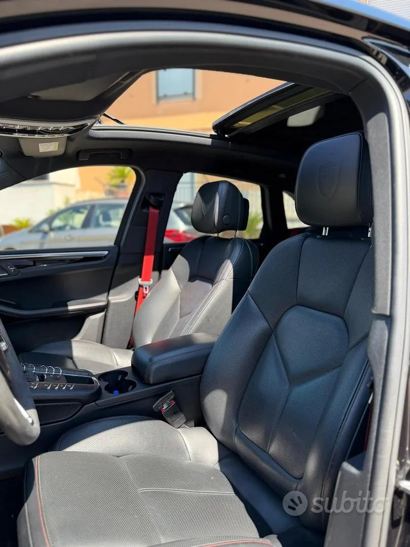 Porsche Macan 2025 photo 4