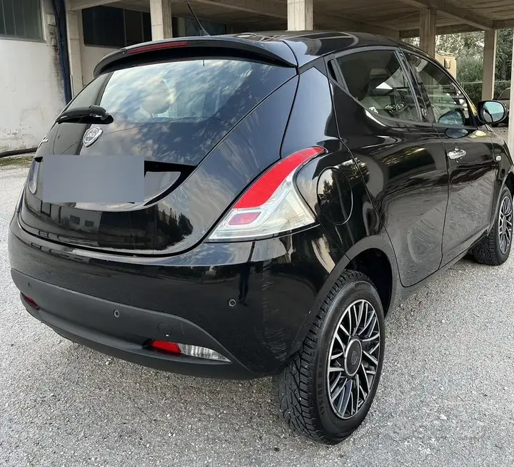 Lancia Ypsilon 2016 photo 3